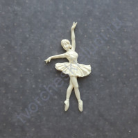 Фигурка из пластика Балерина, размер 4х7.7 см, цвет молочный