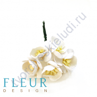 Цветочки Вишни Айвори, размер цветка 2.5 см, 5 шт